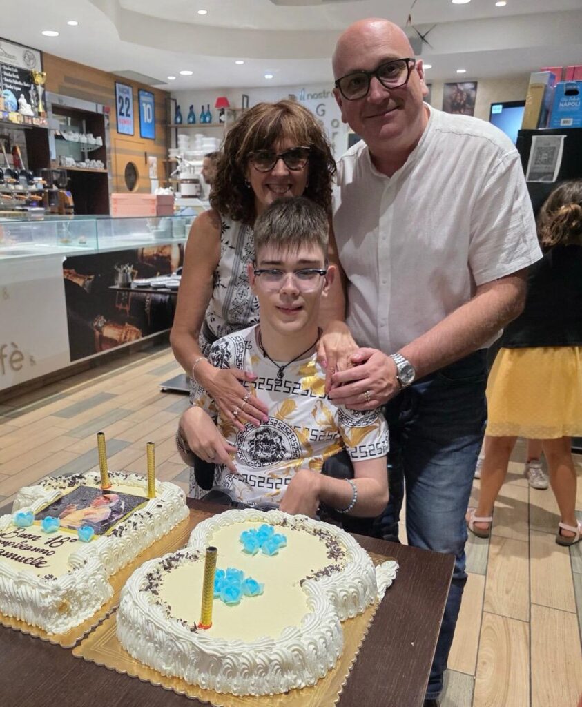 Samuele con i suoi genitori Maria e Giovanni