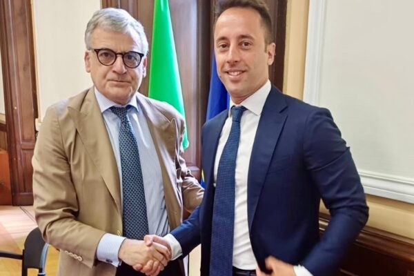 Rozzano, Il sindaco Ferretti incontra il prefetto. Foto scaricata dal sito del Comune