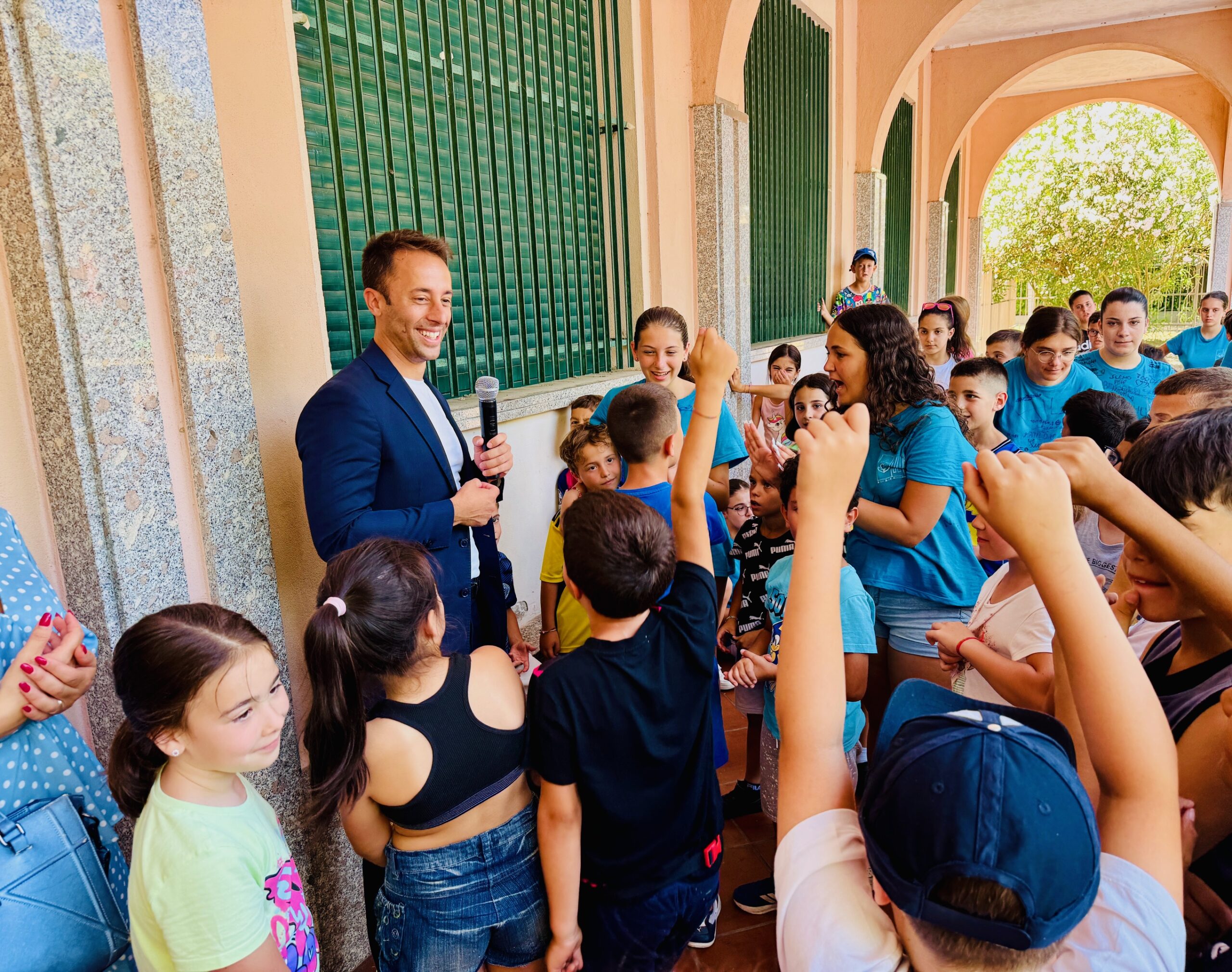 Il Sindaco Ferretti e l'assessore Paolini incontrano la città. Foto presa dal Sito del Comune di Rozzano